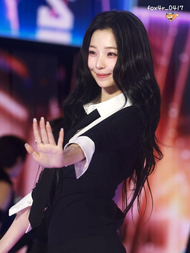 프로미스나인 백지헌