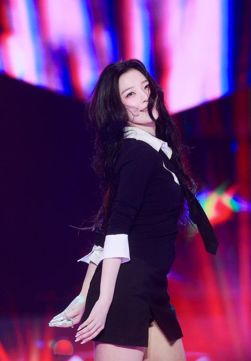 프로미스나인 백지헌