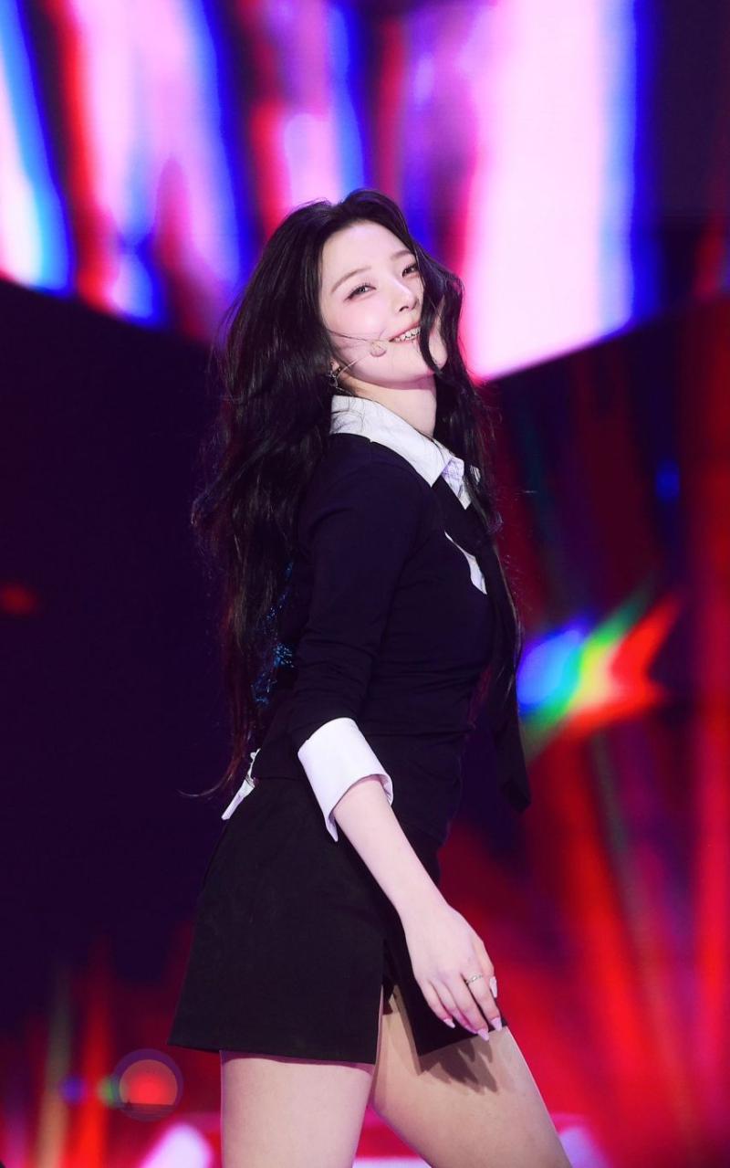 프로미스나인 백지헌