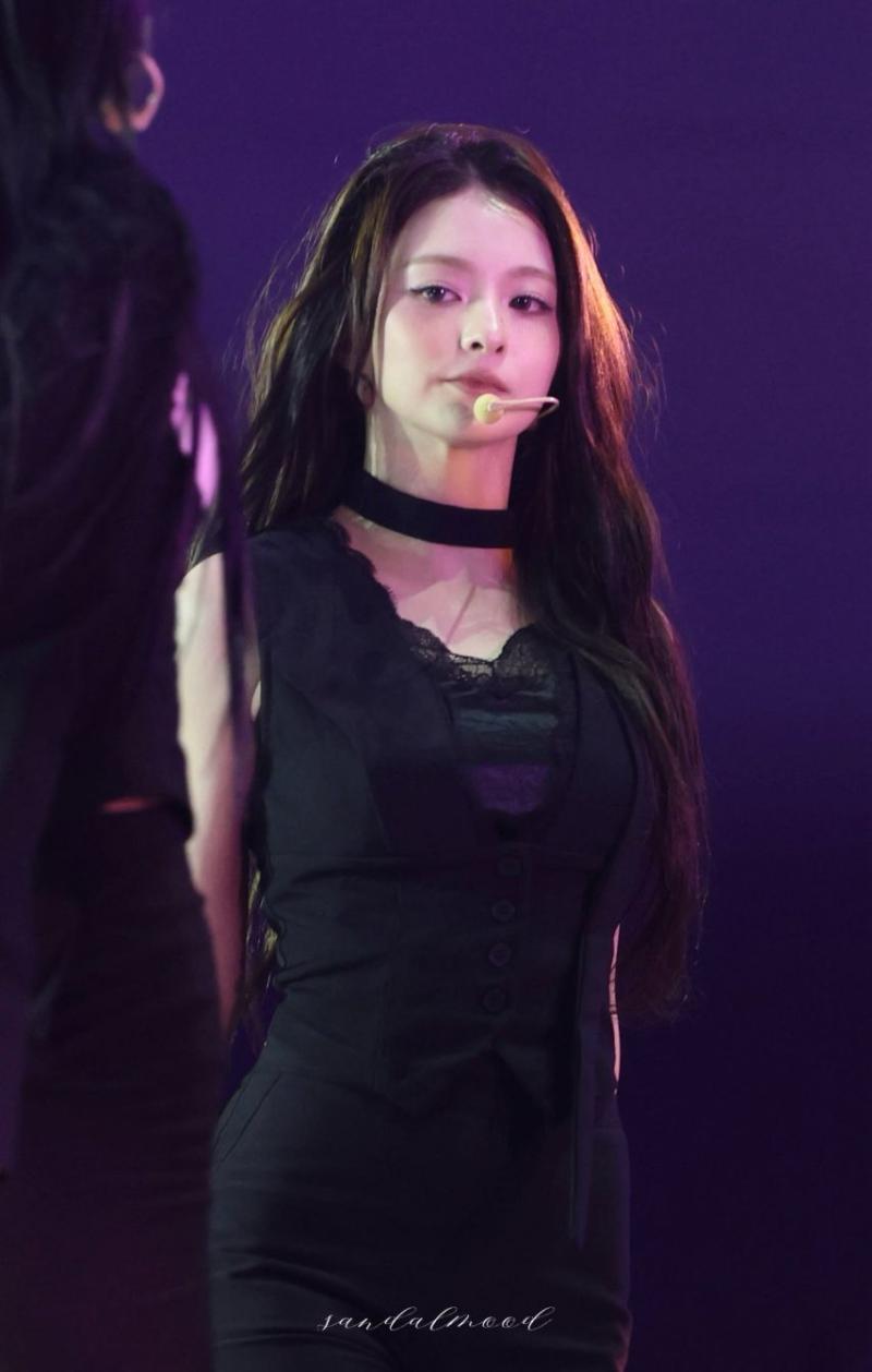 프로미스나인 이나경