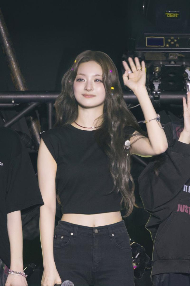 프로미스나인 이나경