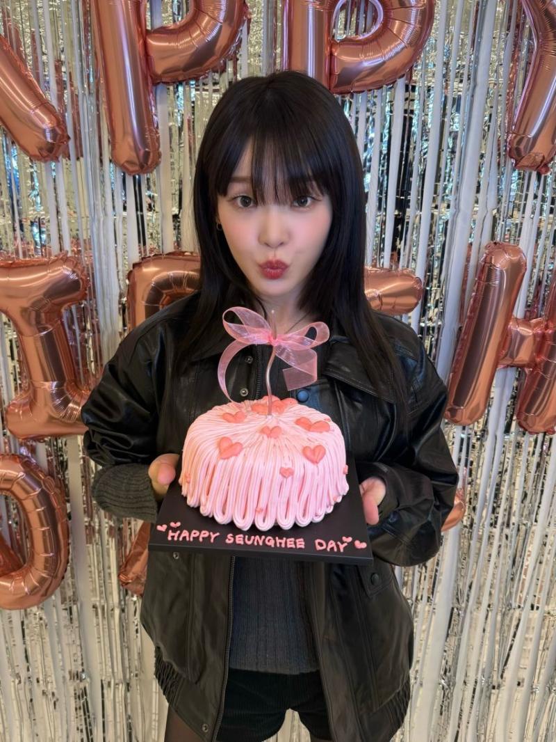 승희 오마이걸 960125 생일/ 유아 효정 인별