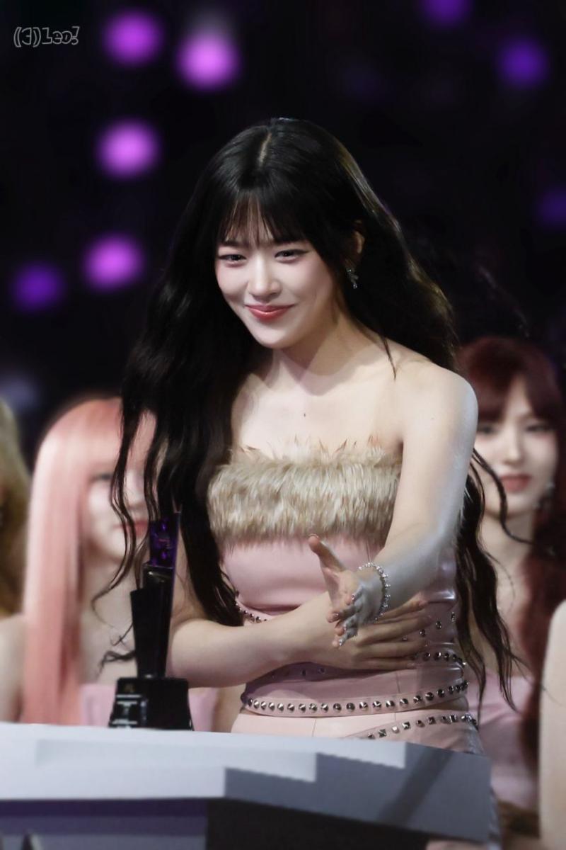 아이브 안유진