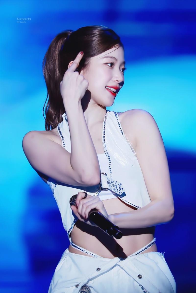 르세라핌 카즈하
