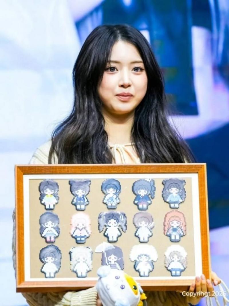 NMIXX (엔믹스) 지우