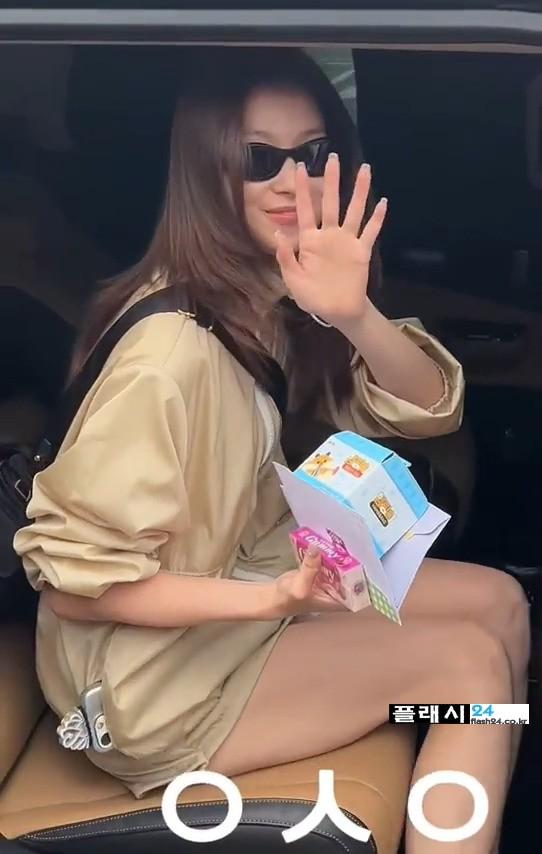 트와이스 사나