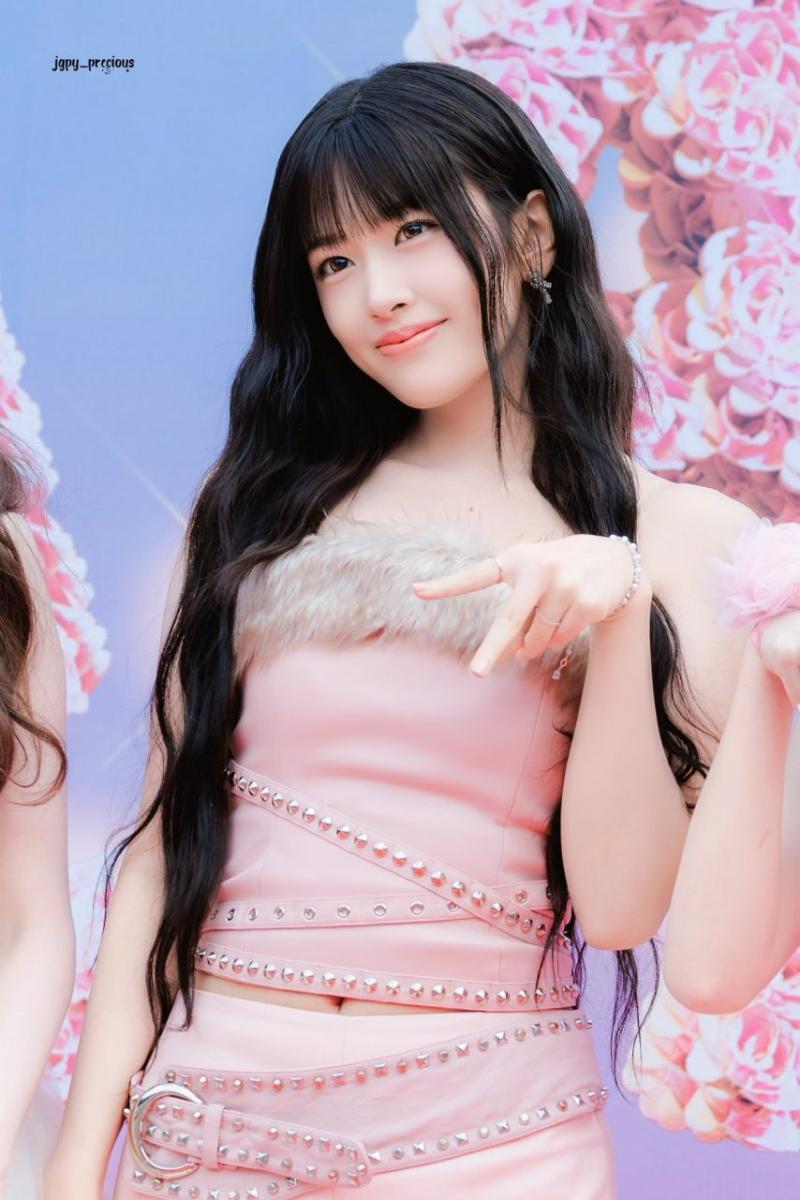 아이브 안유진