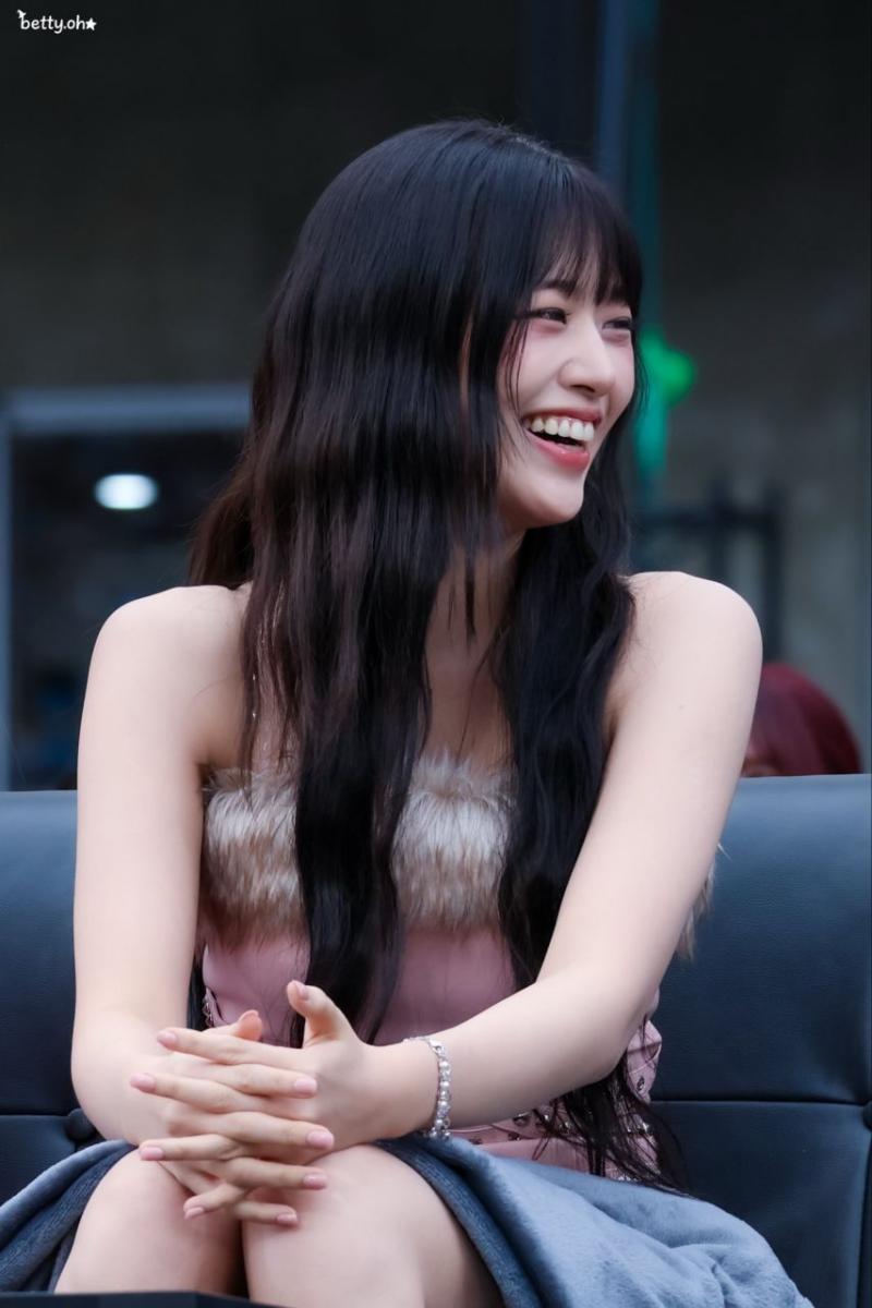 아이브 안유진