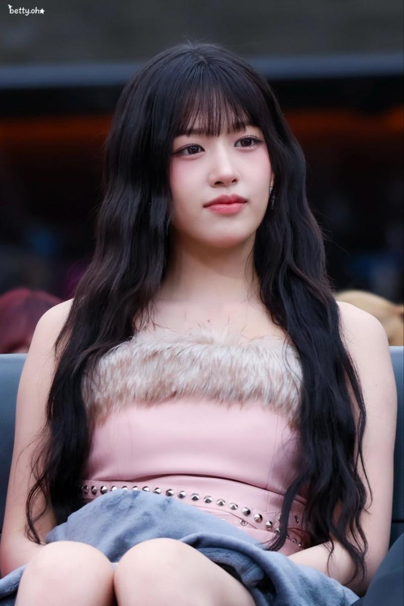 아이브 안유진