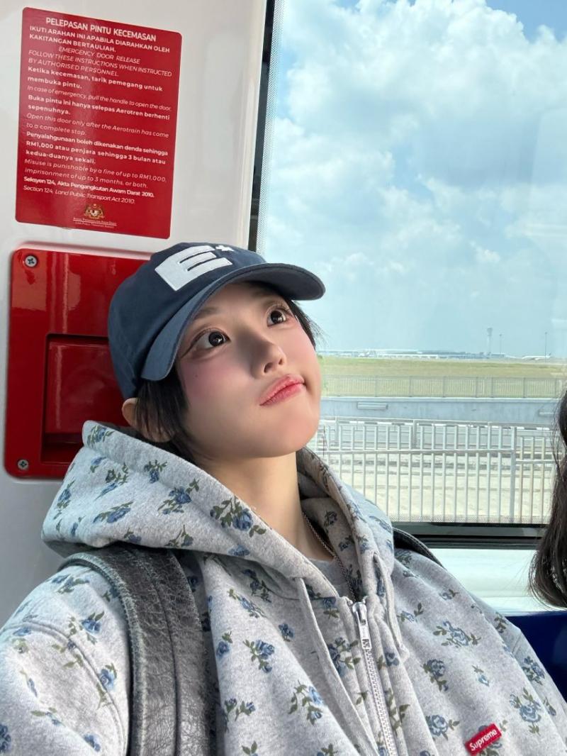 QWER 히나