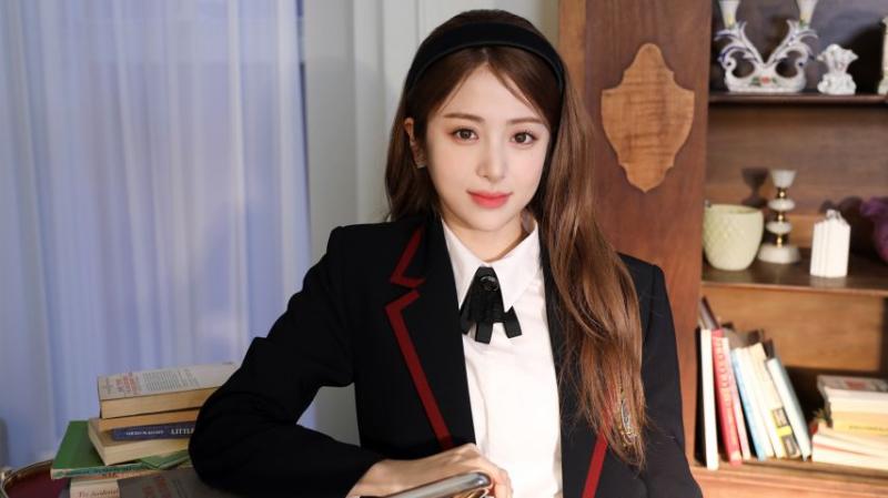 르세라핌 허윤진