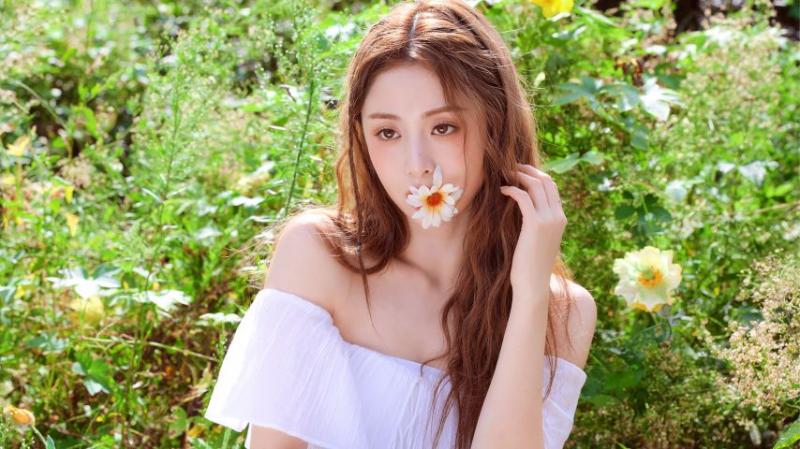 르세라핌 허윤진
