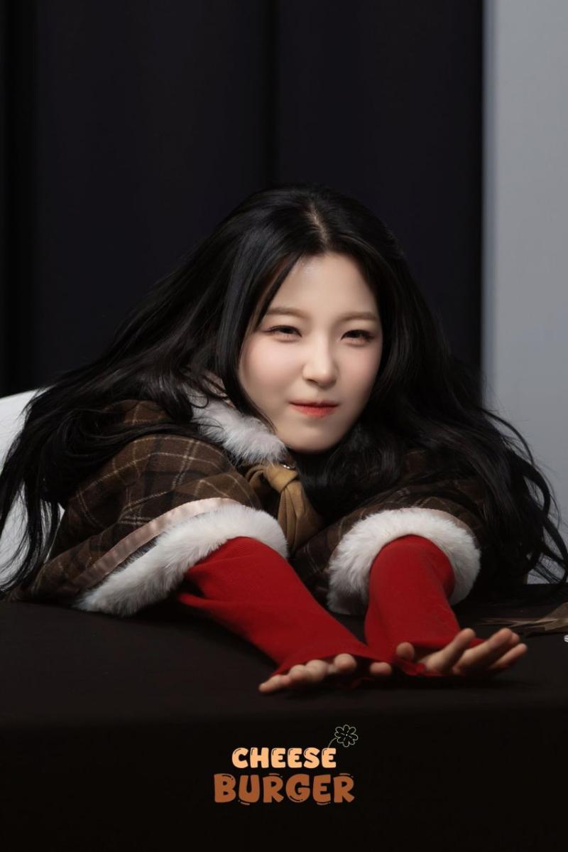 프로미스나인 백지헌