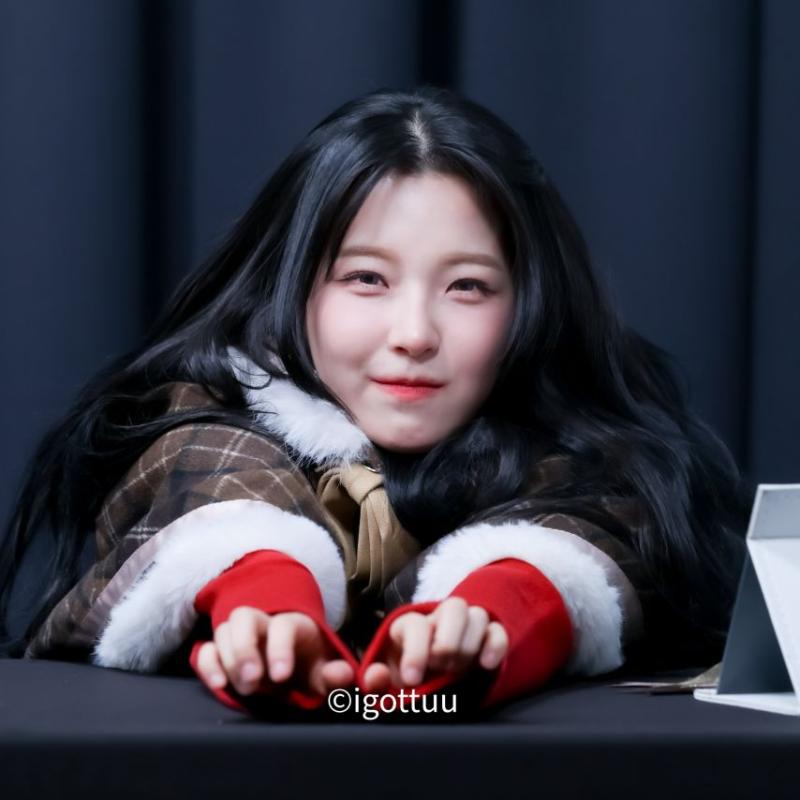 프로미스나인 백지헌