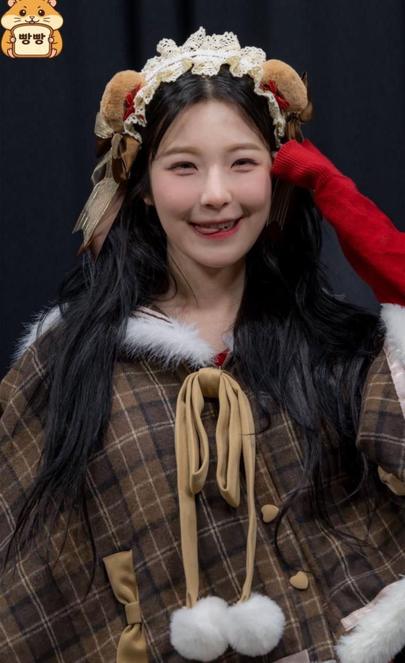 프로미스나인 백지헌