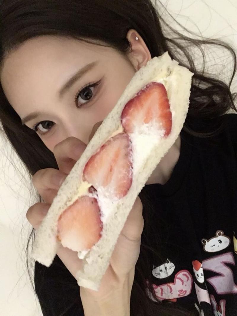이즈나 방지민