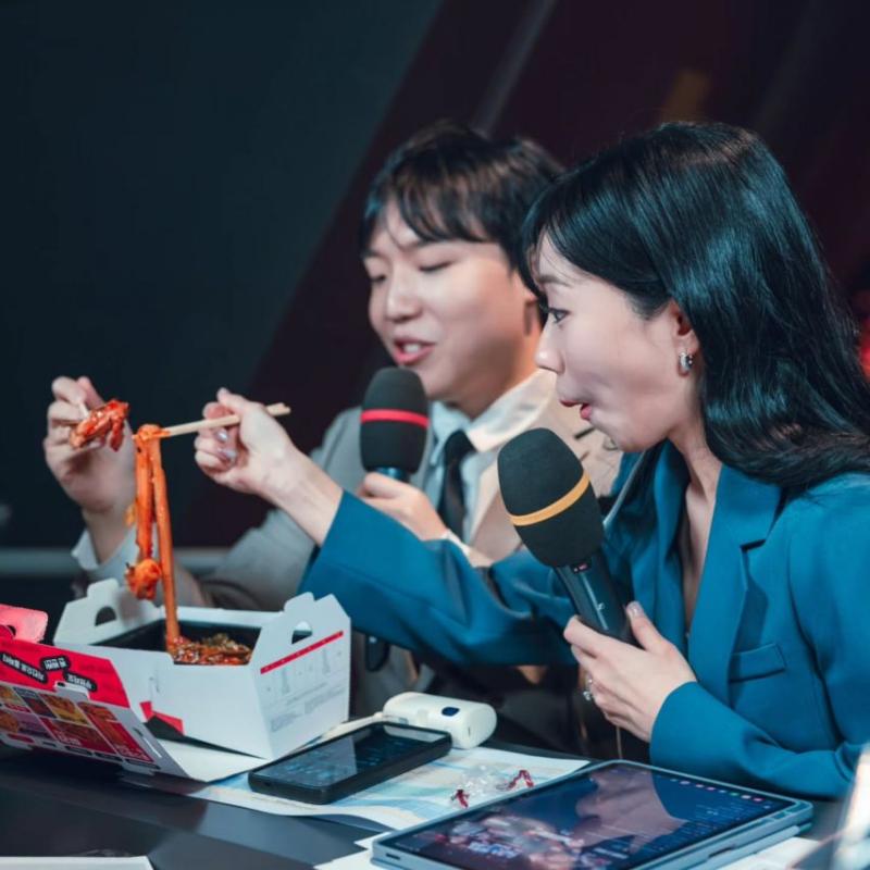 천시아 캐스터