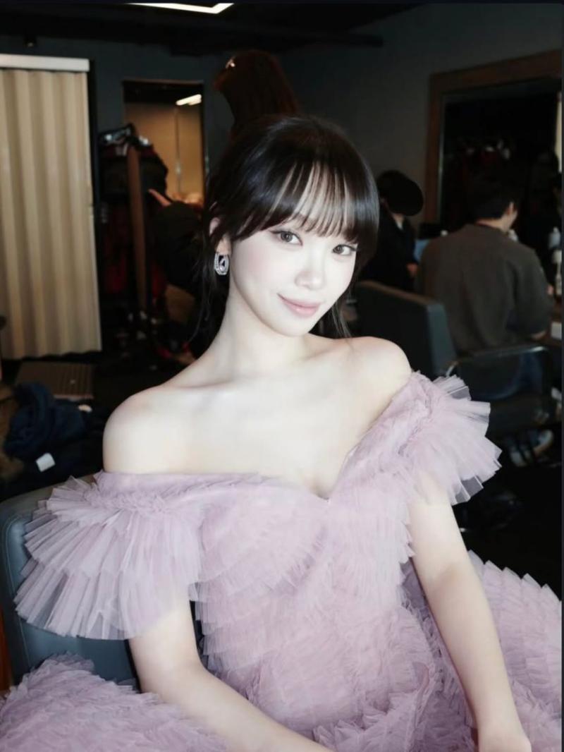 LE SSERAFIM (르세라핌) 김채원