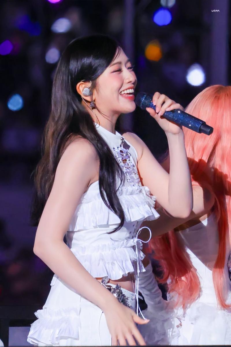 아이브 안유진