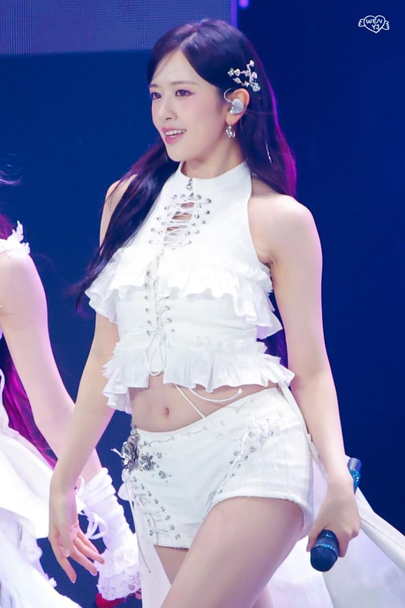 아이브 안유진