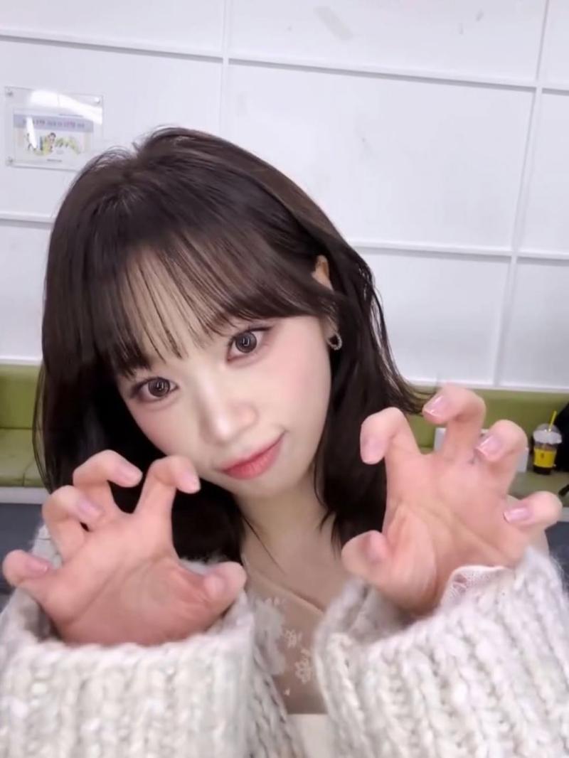 LE SSERAFIM (르세라핌) 김채원