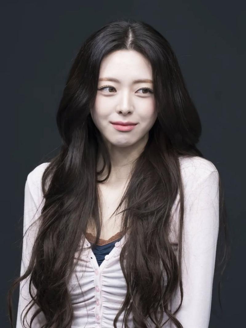 ITZY (있지) 유나