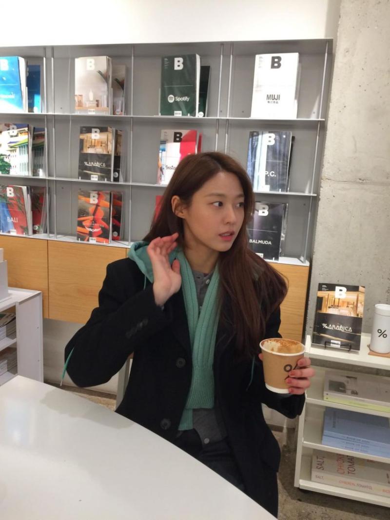 김설현 인별