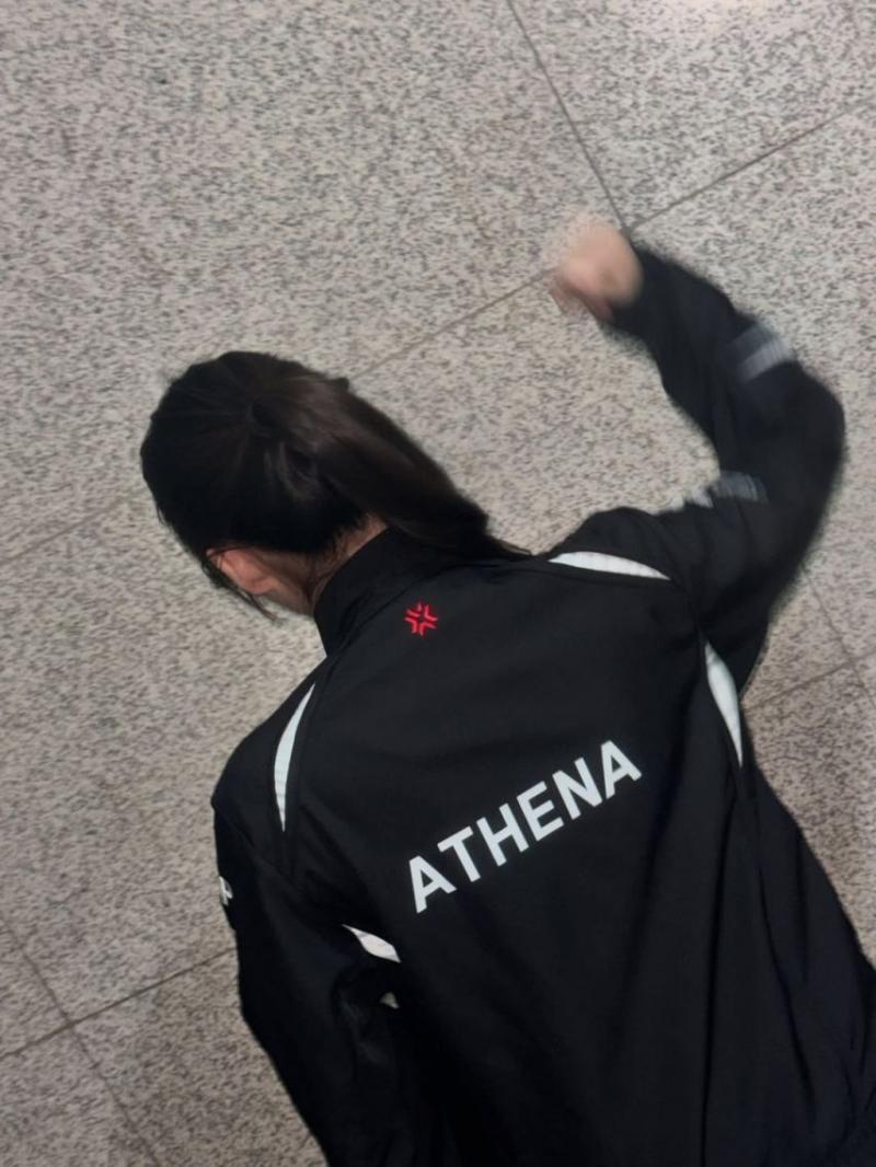 피프티피프티 아테나