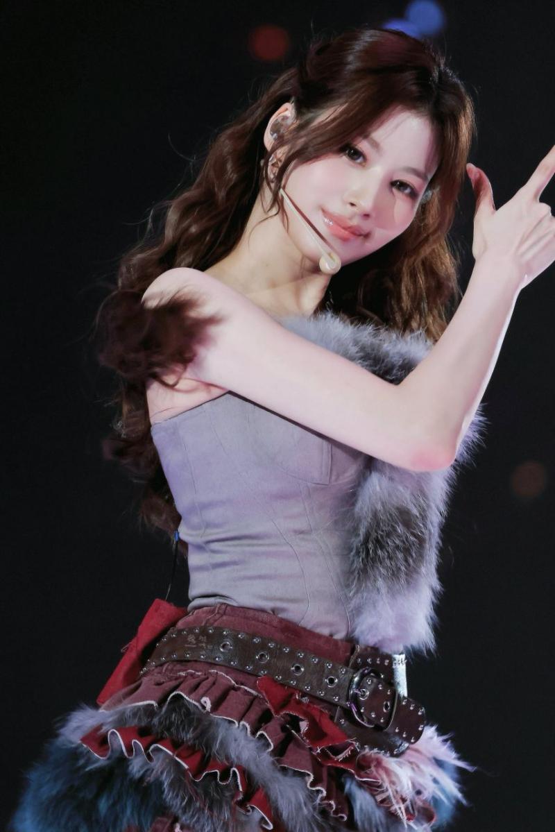 트와이스 사나