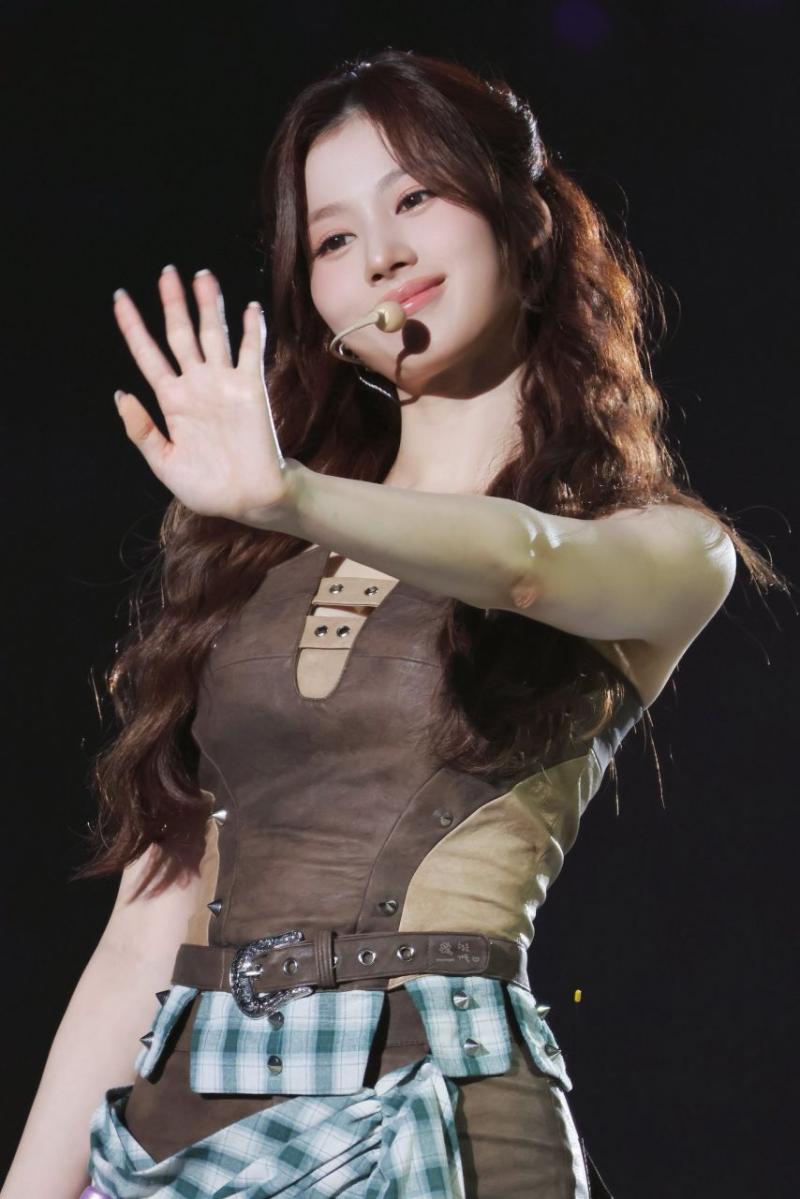트와이스 사나