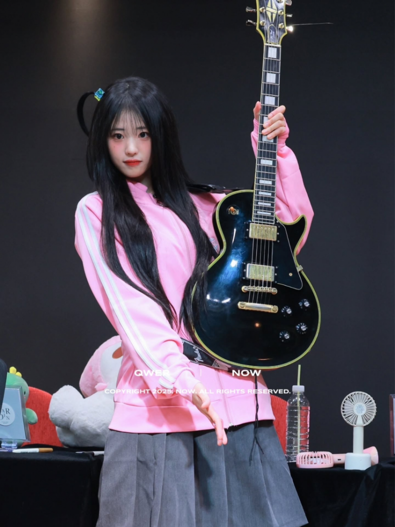 QWER 히나