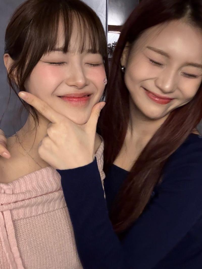 엄지 VIVIZ비비지 with 츄