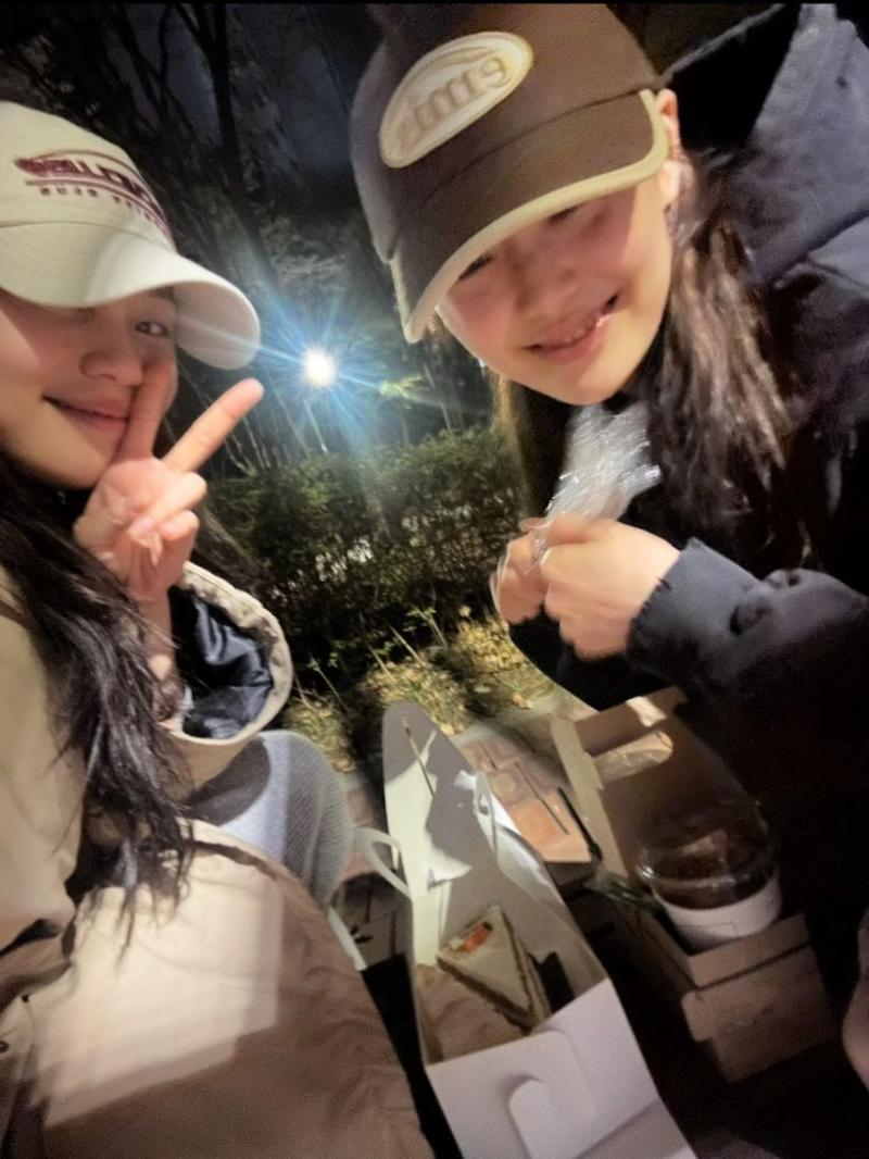 엄지 VIVIZ비비지 with 츄