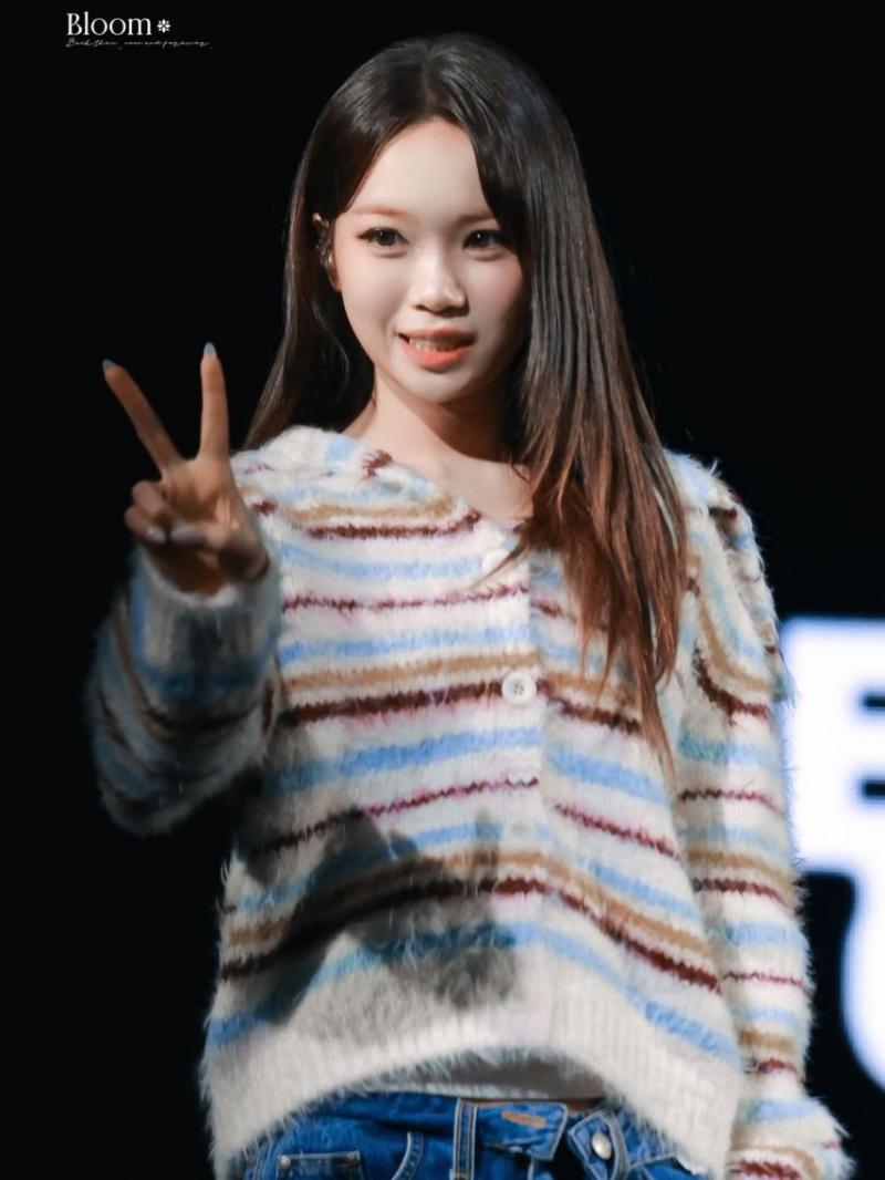 LE SSERAFIM (르세라핌) 김채원