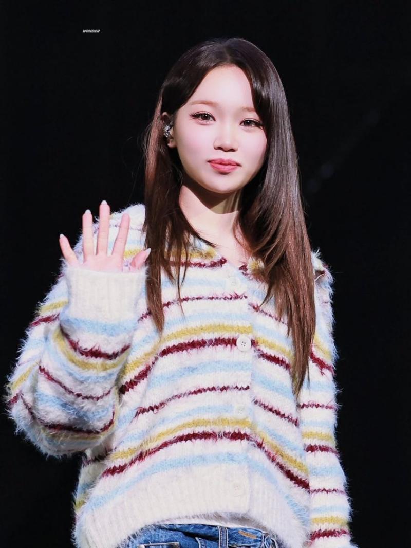 LE SSERAFIM (르세라핌) 김채원