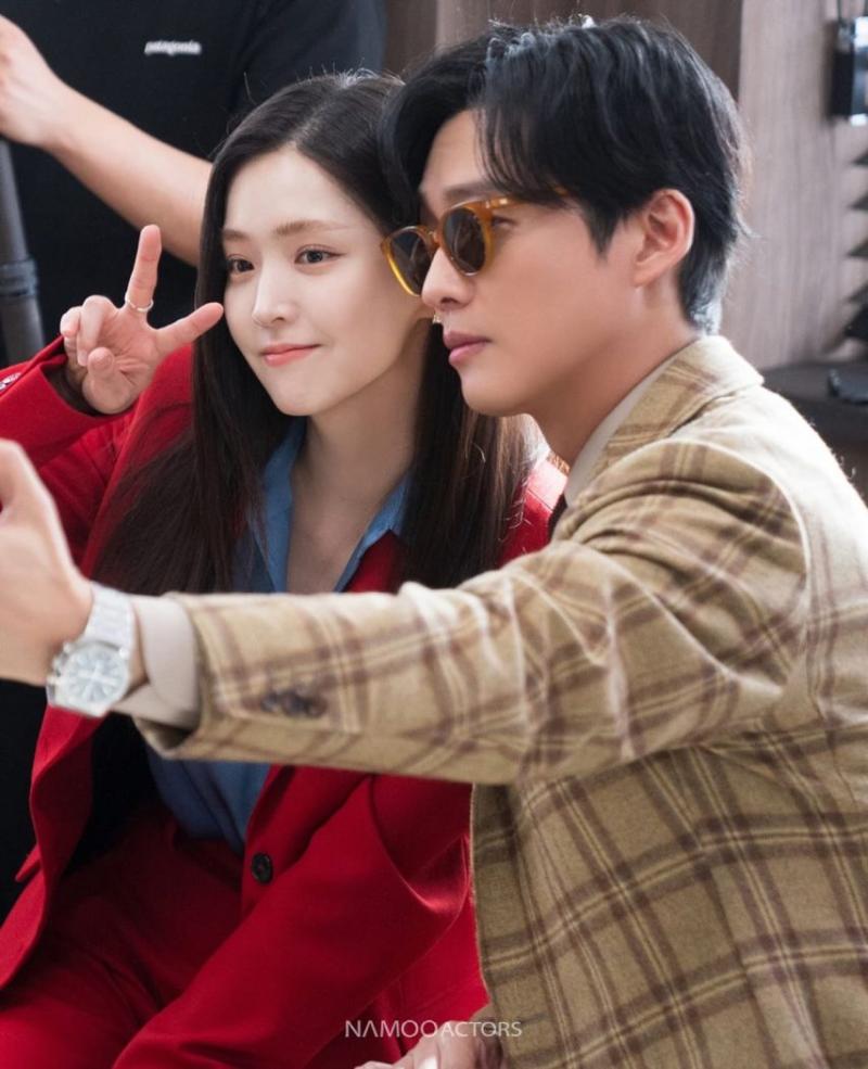 김지은