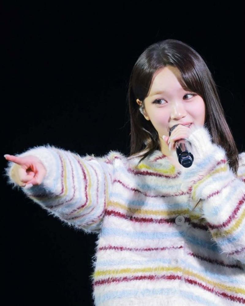 르세라핌 장발 김채원