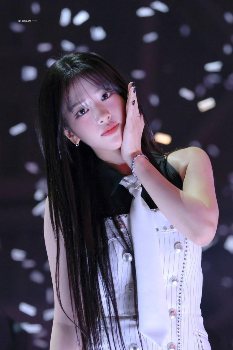 아이브 안유진