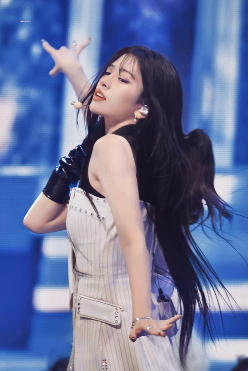 아이브 안유진