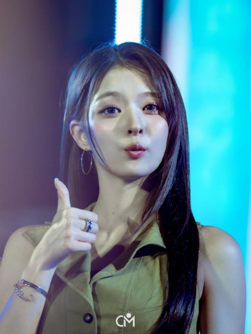 프로미스나인 이나경