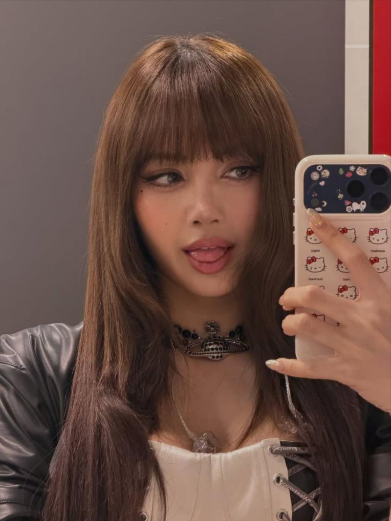 BLACKPINK (블랙핑크) 리사