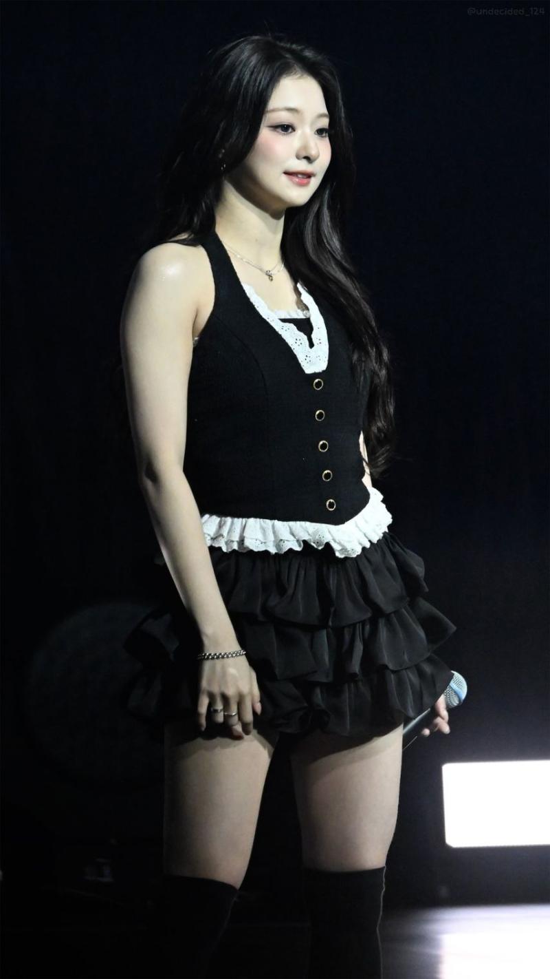 프로미스나인 이나경