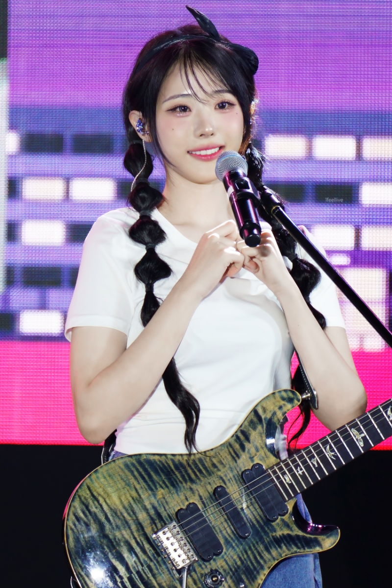 QWER 히나