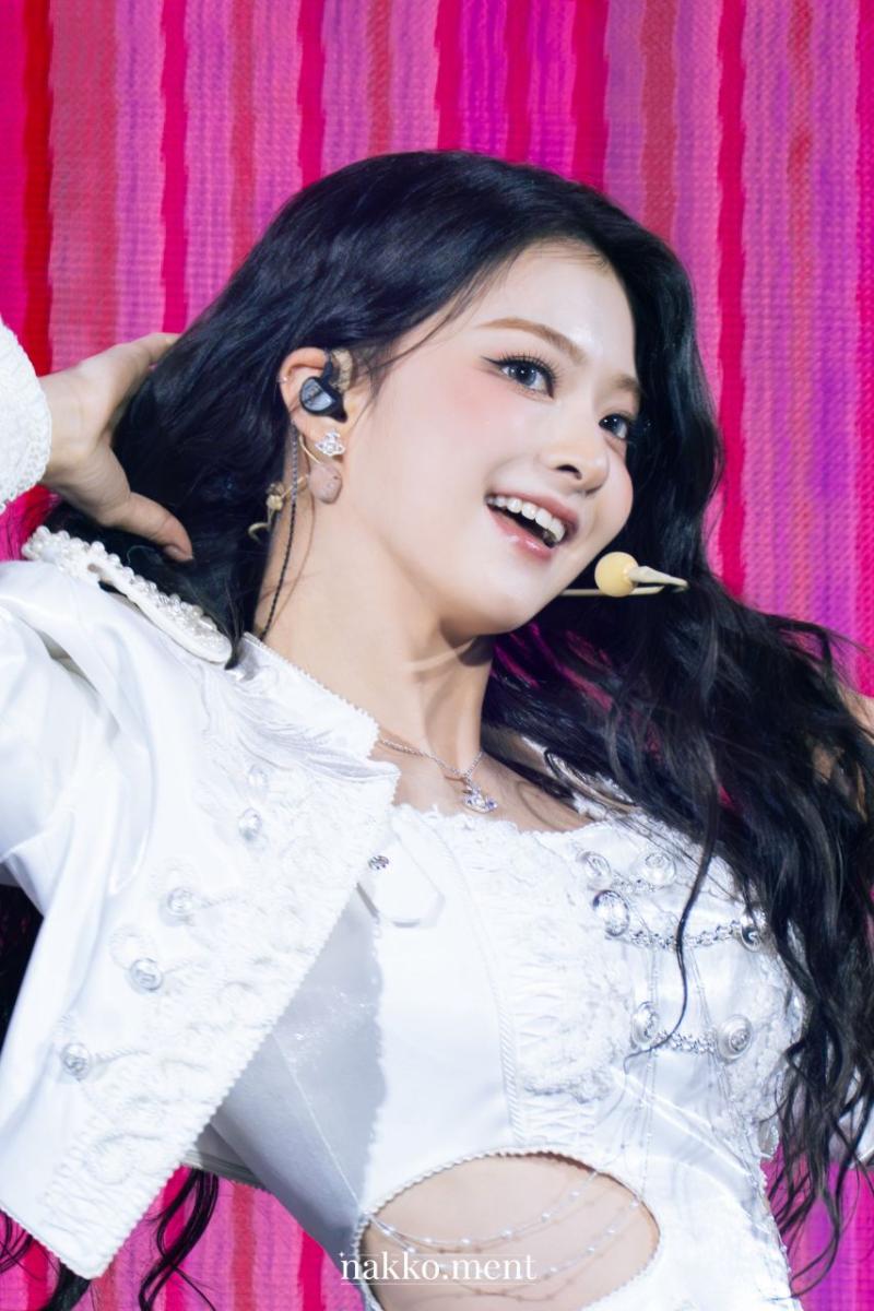 프로미스나인 이나경