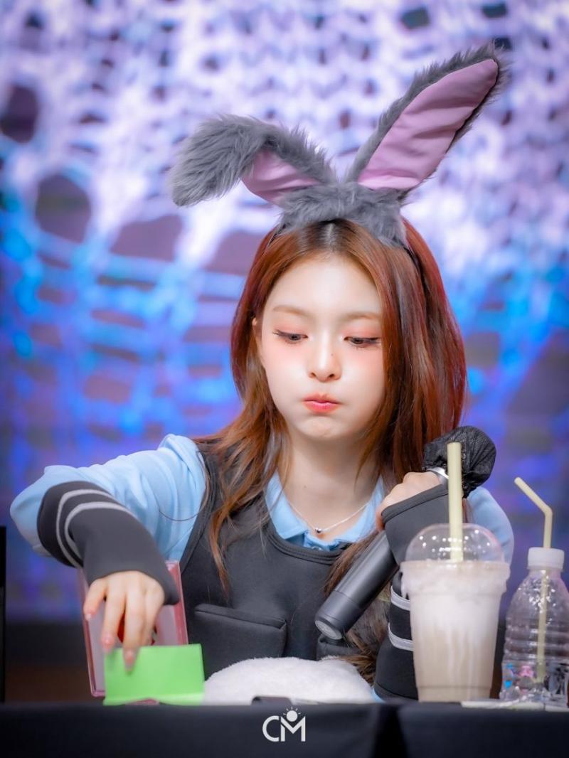 프로미스나인 이나경