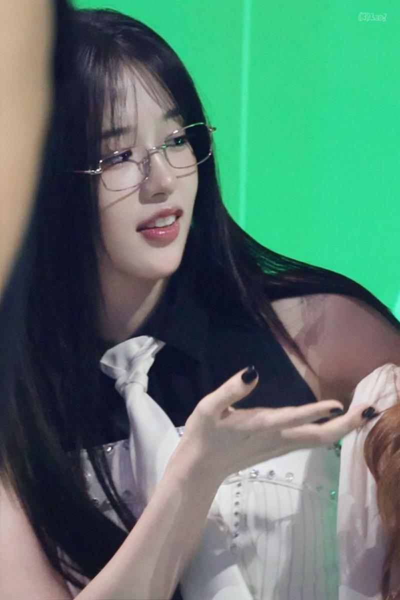 아이브 안유진