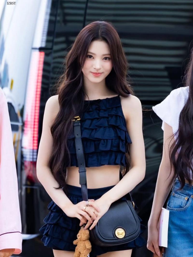 MEOVV (미야오) 안나