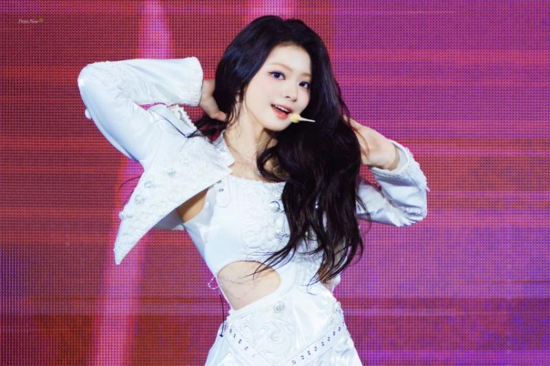 프로미스나인 이나경
