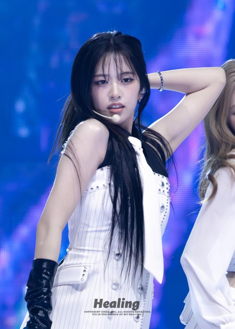 아이브 안유진