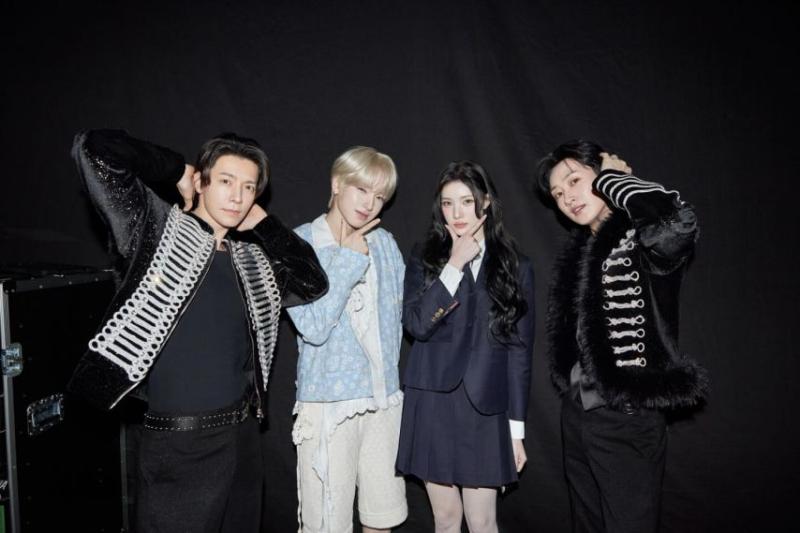 sm town 비하인드 (하츠투하츠)